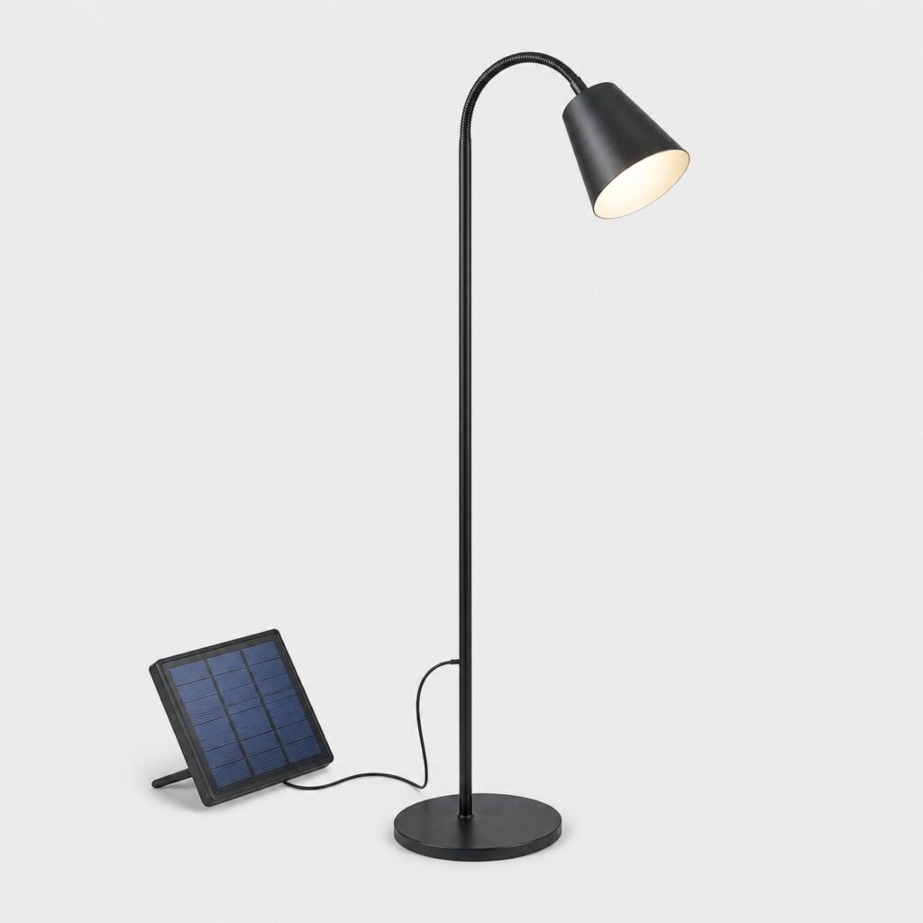 Lampadaire solaire d'appoint d'intérieur à pied métal noir et panneau déporté, sur fond clair